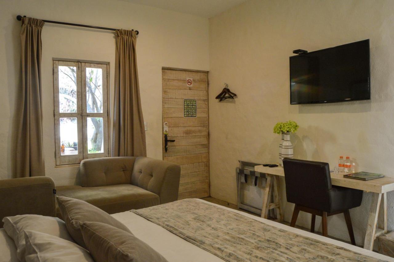 Hotel De Piedra Bernal Esterno foto