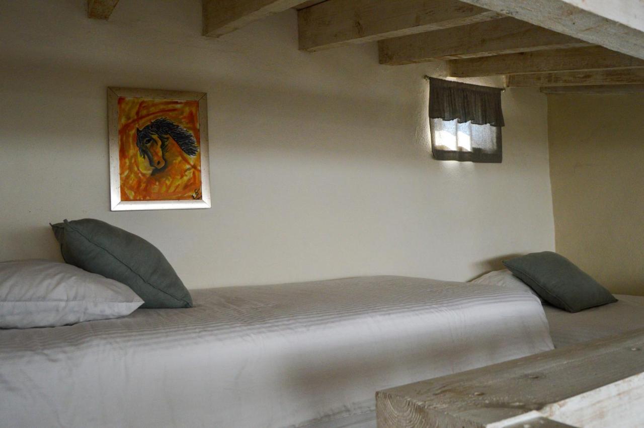 Hotel De Piedra Bernal Esterno foto