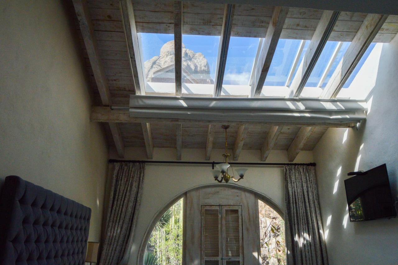 Hotel De Piedra Bernal Esterno foto