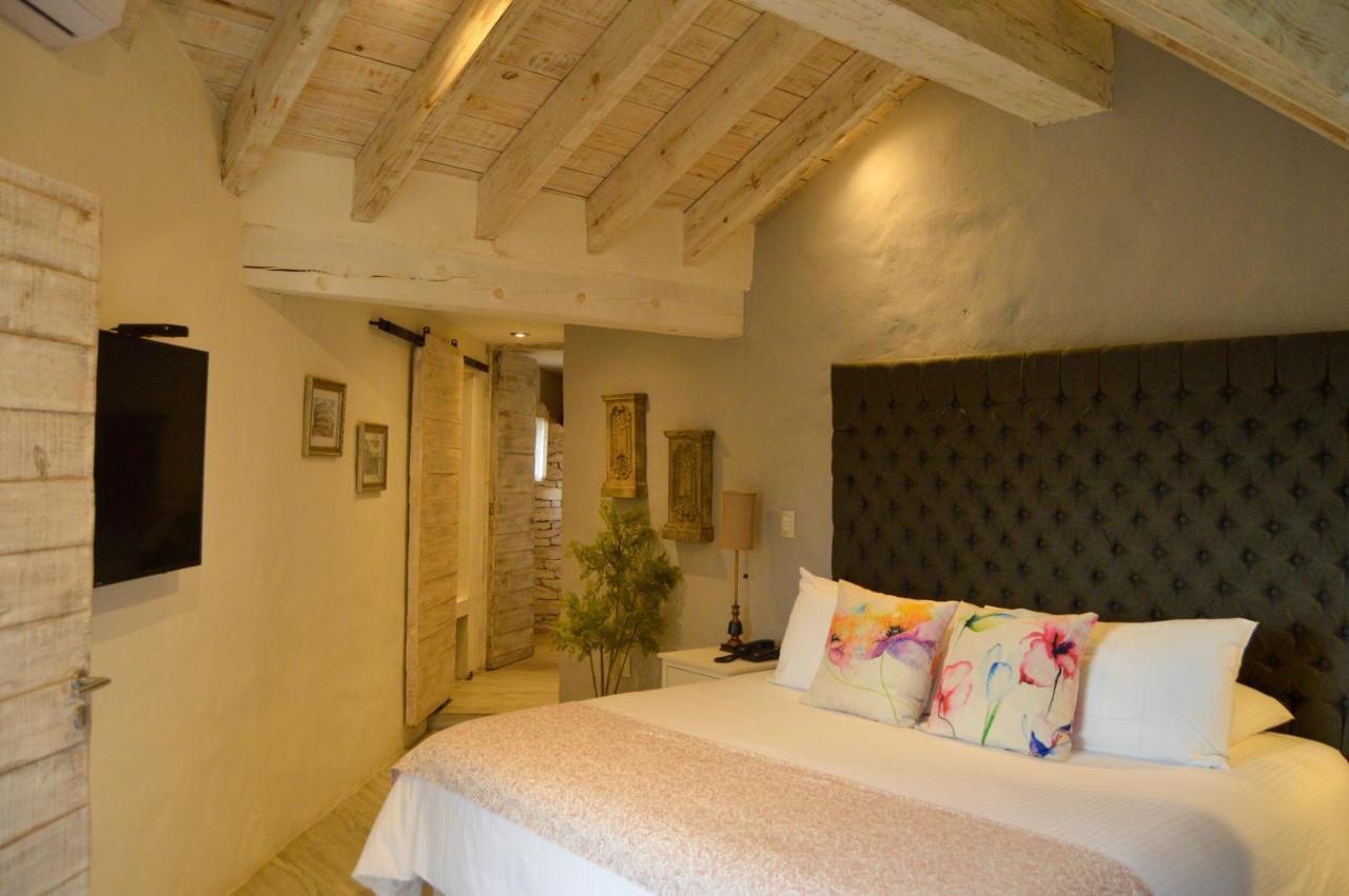 Hotel De Piedra Bernal Esterno foto