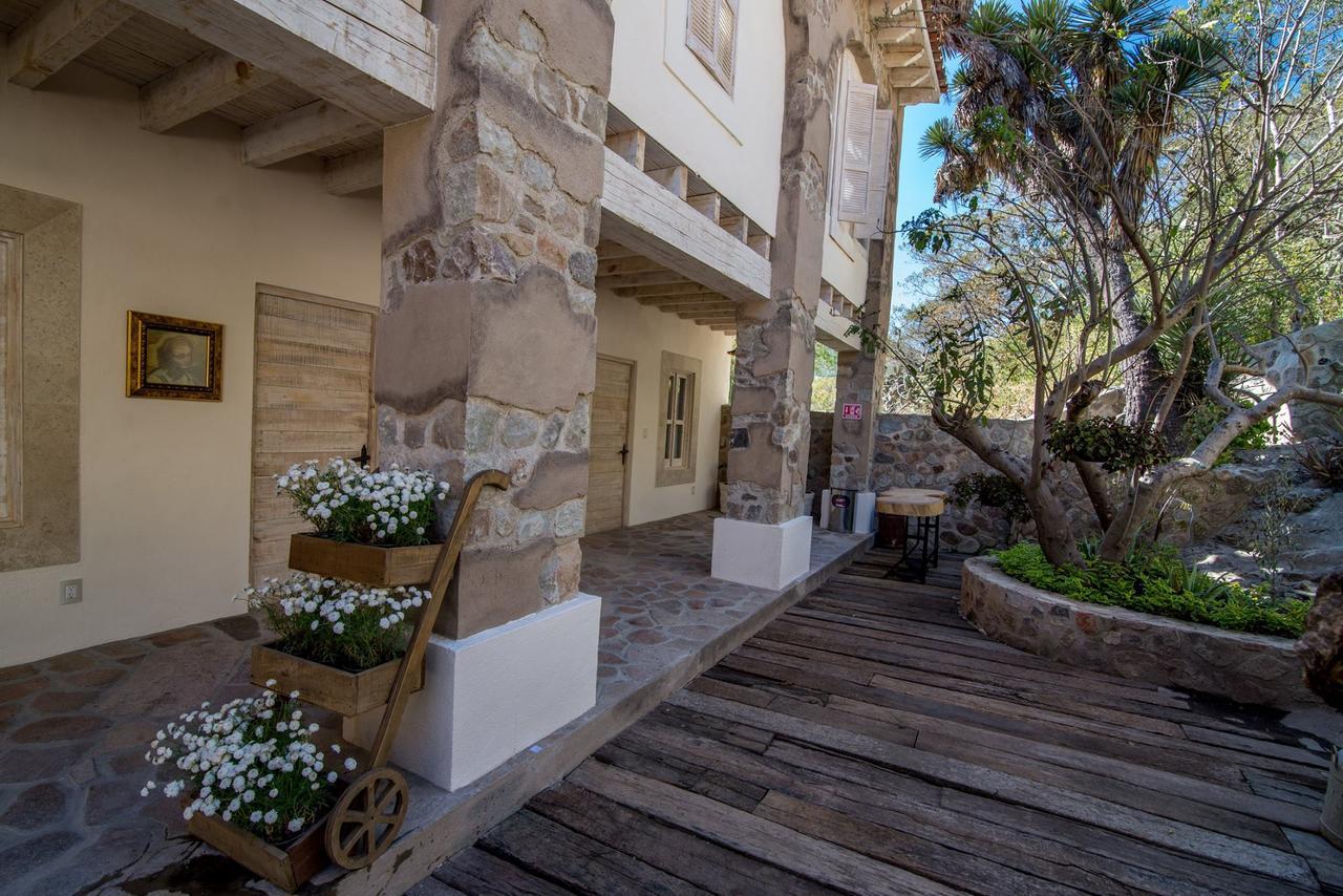 Hotel De Piedra Bernal Esterno foto