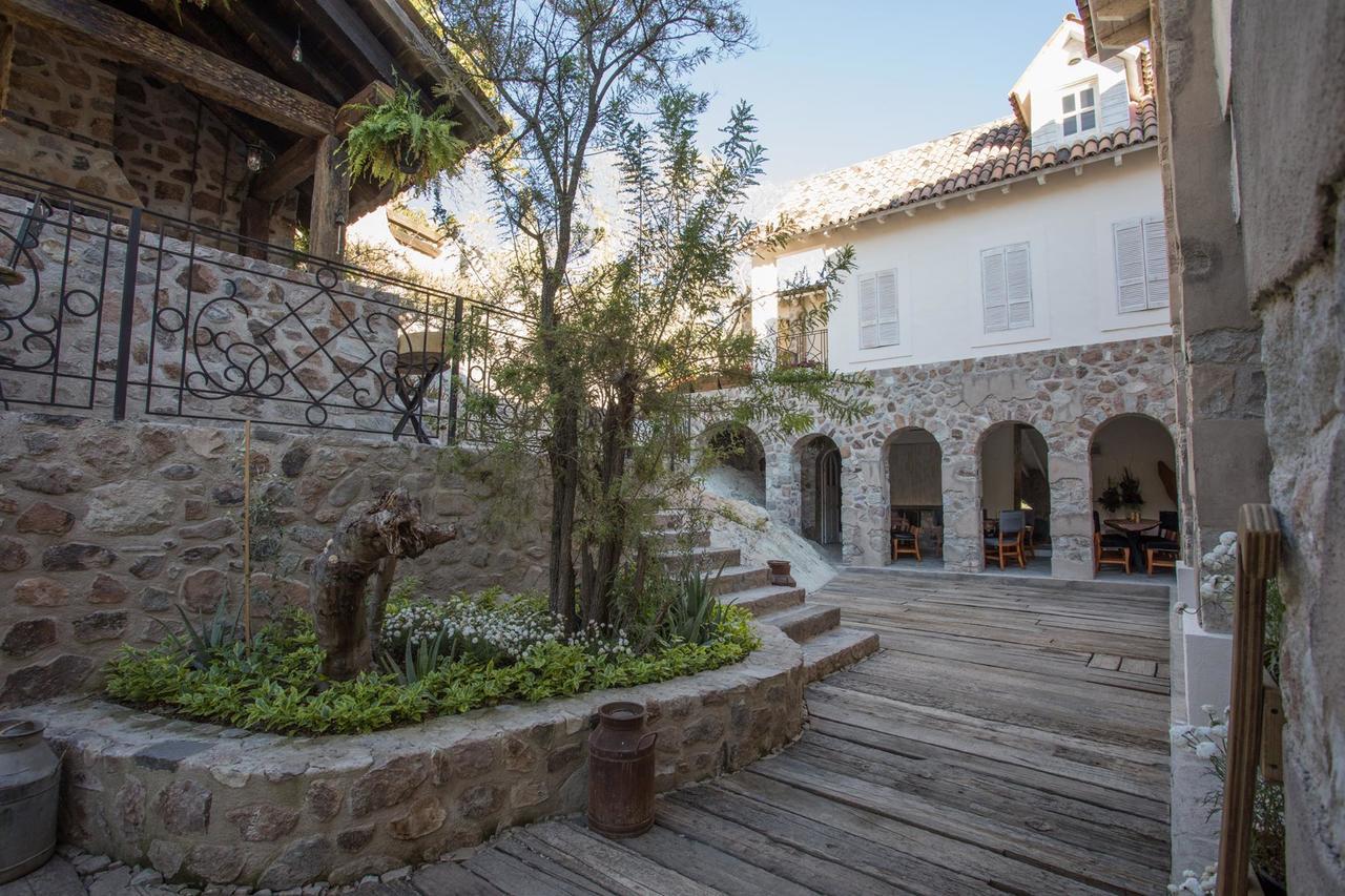 Hotel De Piedra Bernal Esterno foto